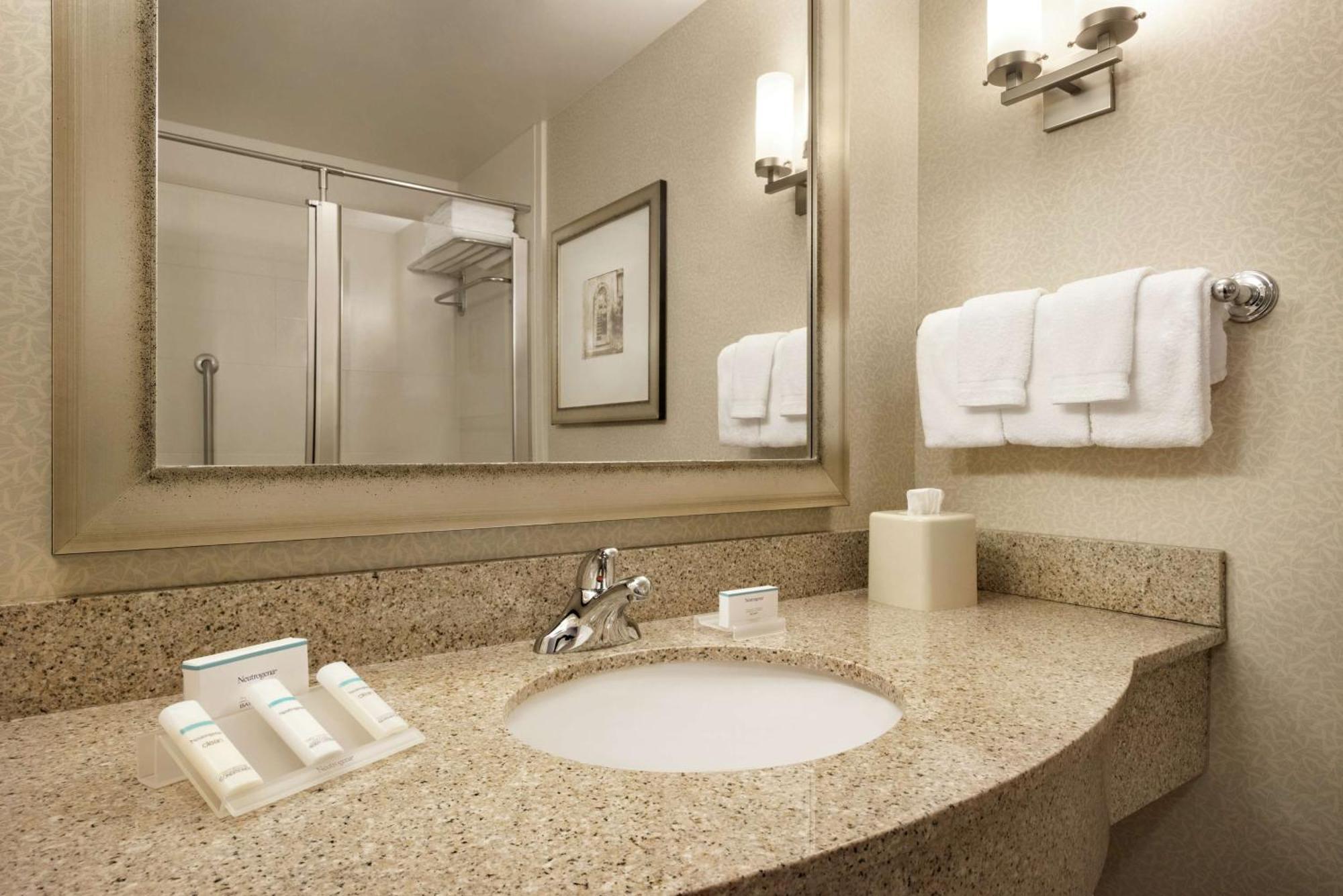 Hilton Garden Inn Minneapolis Downtown Extérieur photo